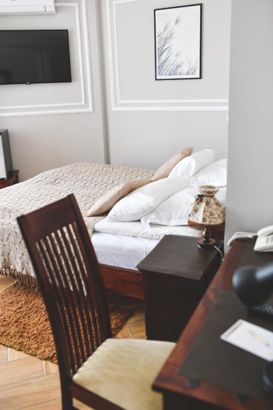 Classic Double Room image 1