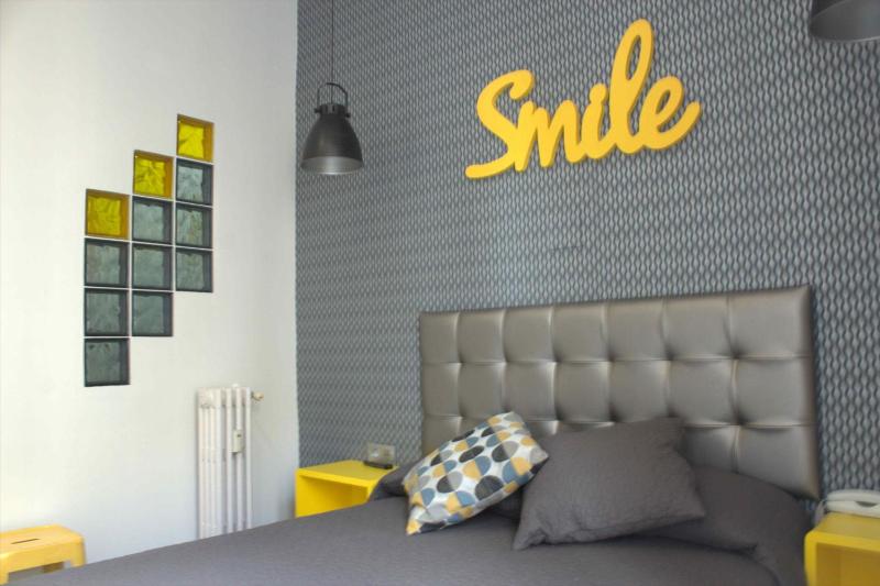 Small Double Room image 4