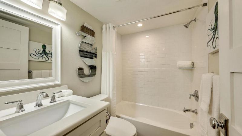 Canal Lower-Gorgeous 3 bed 3 bath near SK Village - image 2