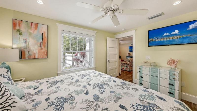 Canal Lower-Gorgeous 3 bed 3 bath near SK Village - image 11