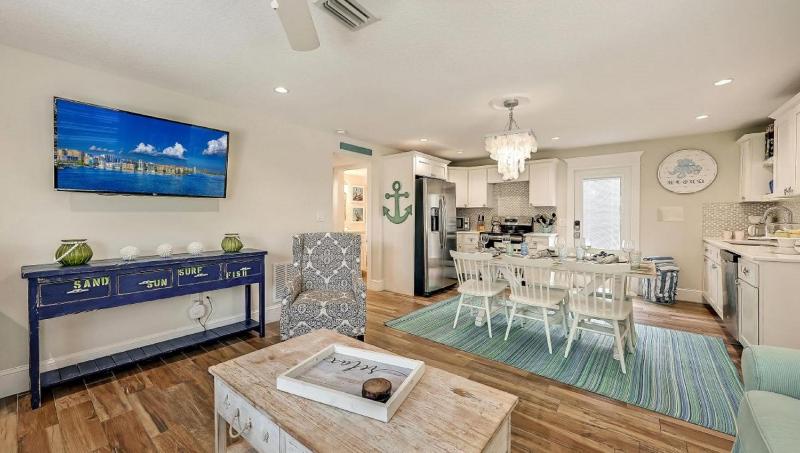 Canal Upper-Gorgeous 3 bed 3 bath near SK Village - image 6