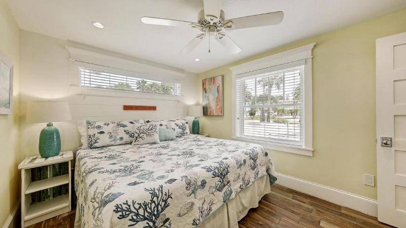 Canal Lower-Gorgeous 3 bed 3 bath near SK Village - image 4
