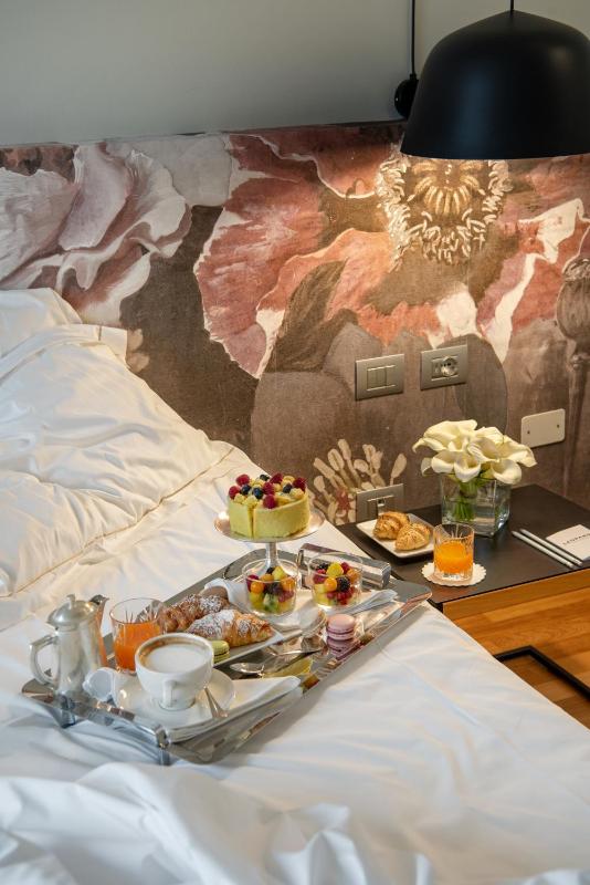 Design Double Room image 3