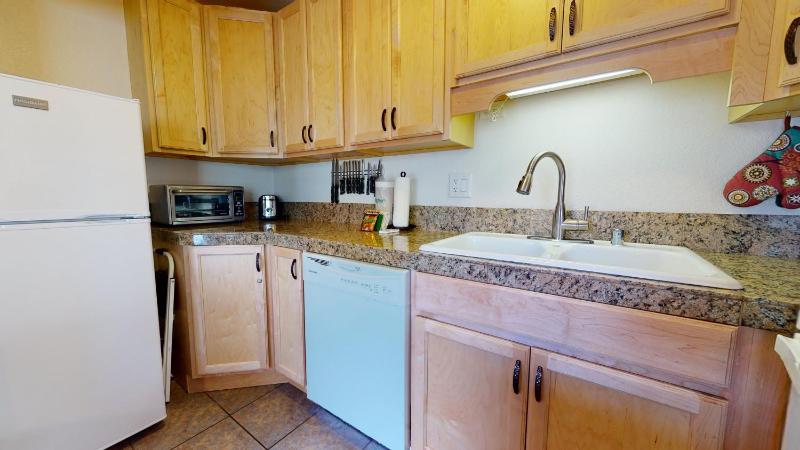 La Vista Blanc 44 Cozy Mountain Home with Fireplace Close to Meadow and Creek - image 22