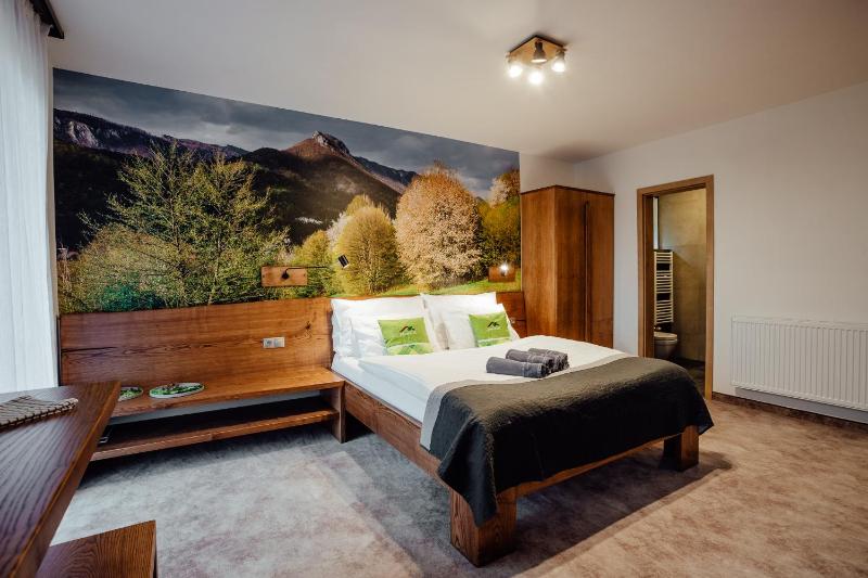 Deluxe Double Room image 1
