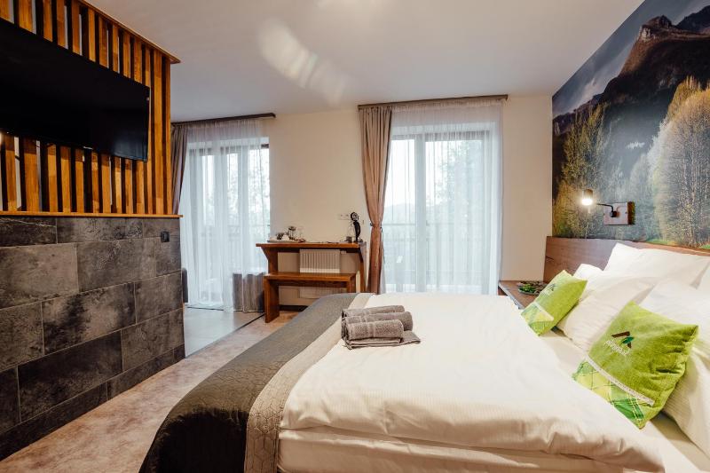 Deluxe Double Room image 4
