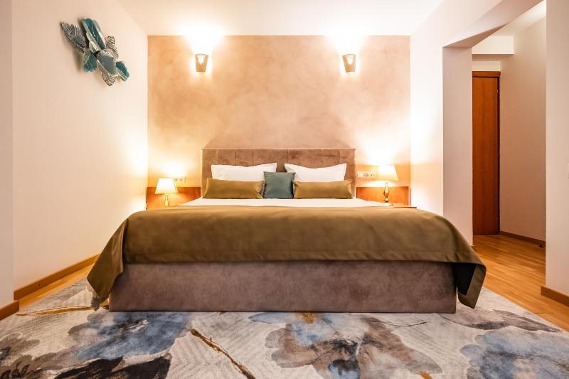 Standard Double Room image 3