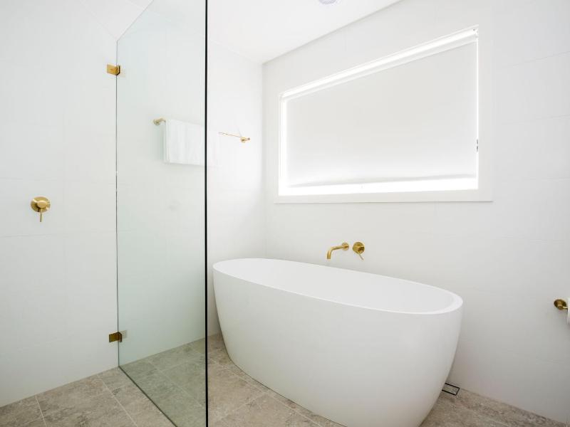 Peppertree Jervis Bay Pet Friendly Beachfront with Sea Views - image 7