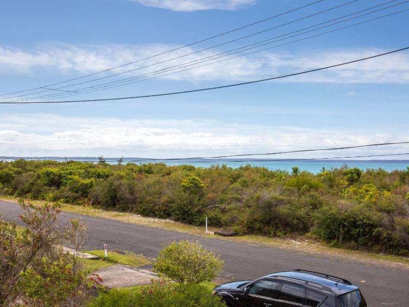 Peppertree Jervis Bay Pet Friendly Beachfront with Sea Views - image 17