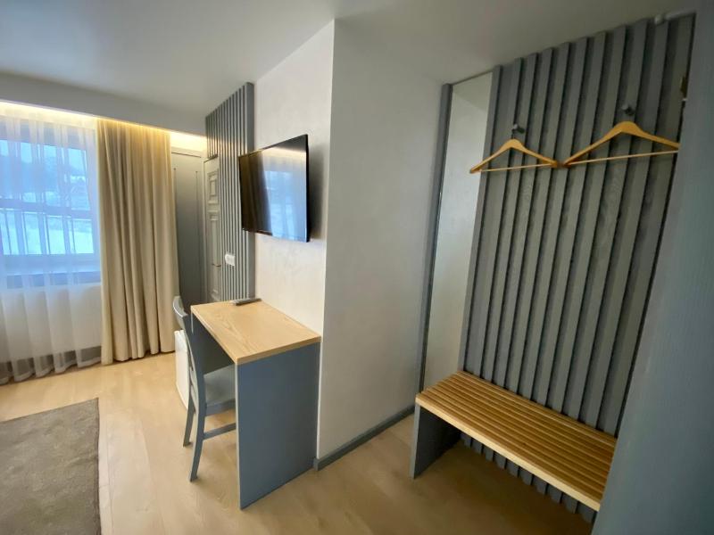 Superior Twin Room image 4