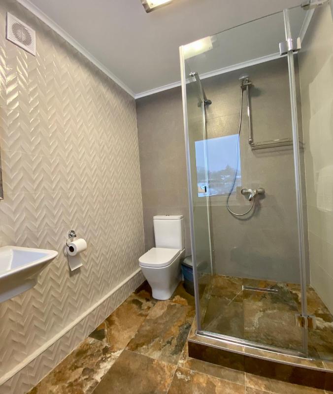 Superior Twin Room image 3