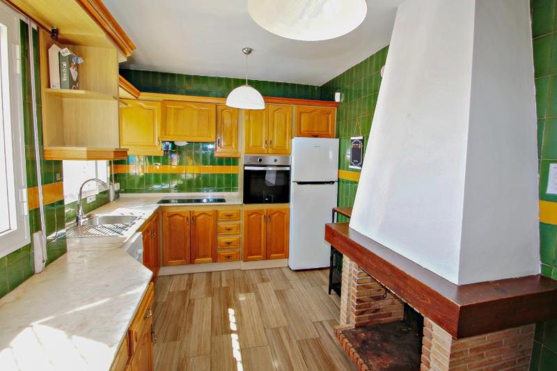 Celia - oceanfront villa in Costa Blanca - image 3