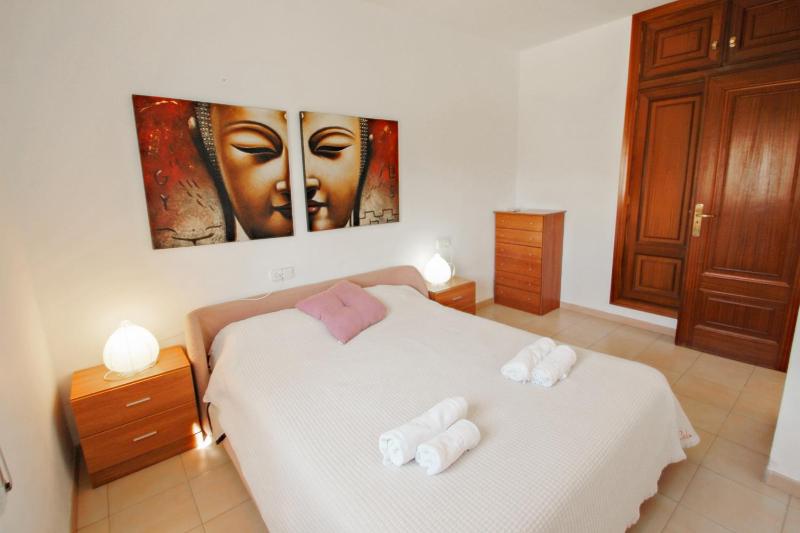 Celia - oceanfront villa in Costa Blanca - image 13