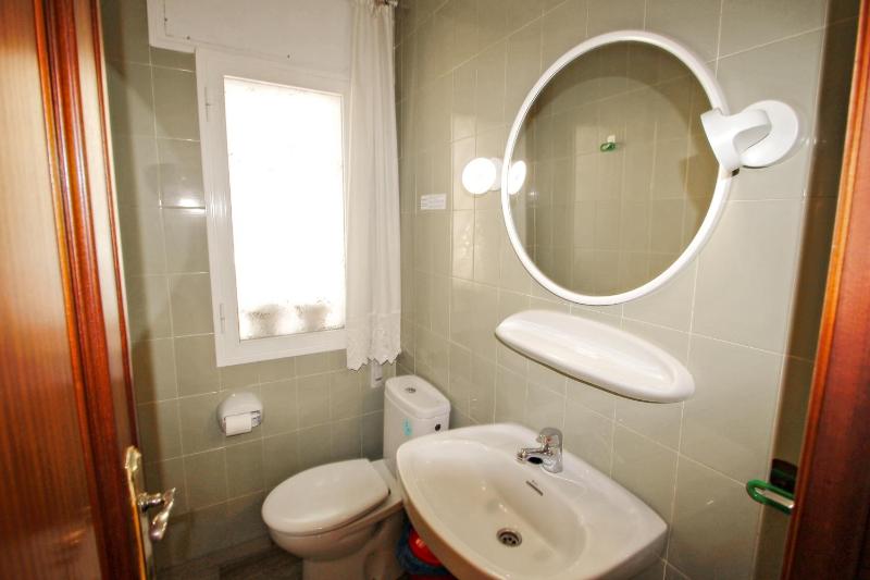 Celia - oceanfront villa in Costa Blanca - image 6