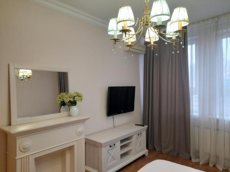 One-Bedroom Apartment - Shota Rustaveli Street, 44 image 3