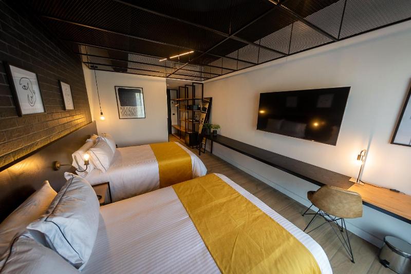 FULTON Business Luxury HOTEL - image 2