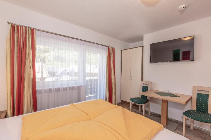 Apartment with Balcony image 3