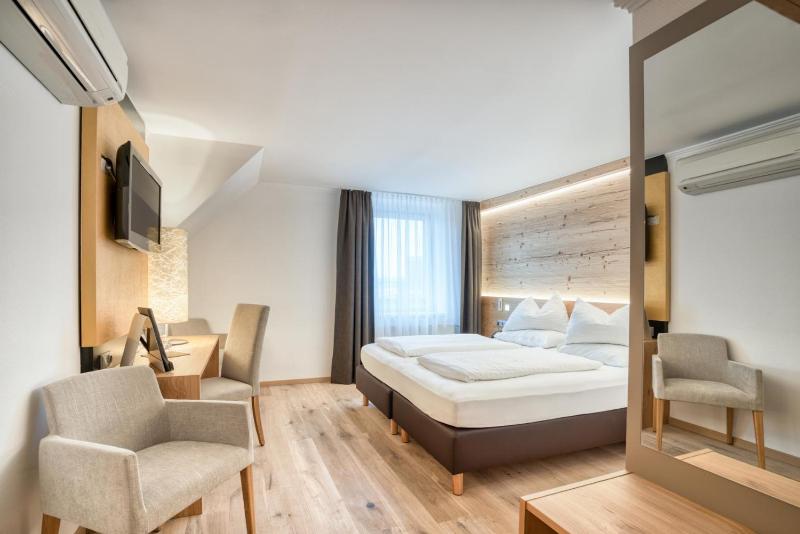 Triple Room image 1