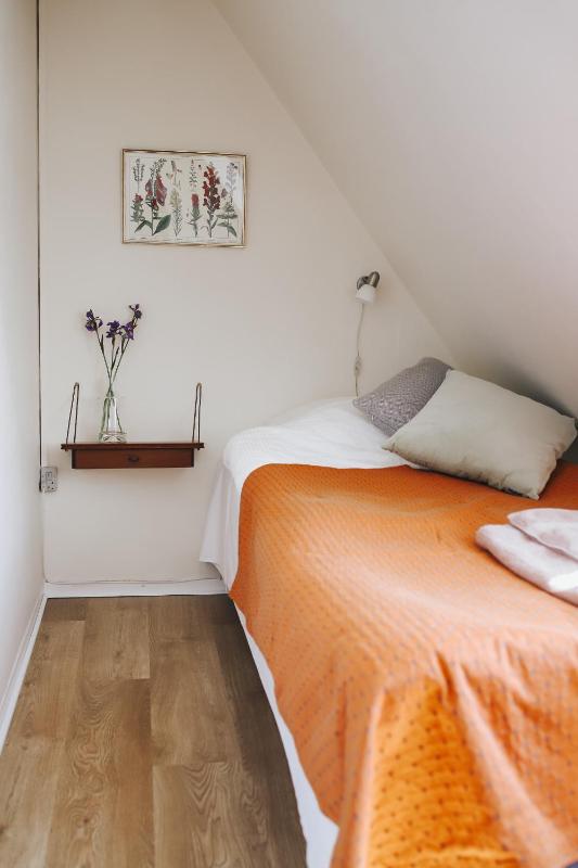 Single Room image 1