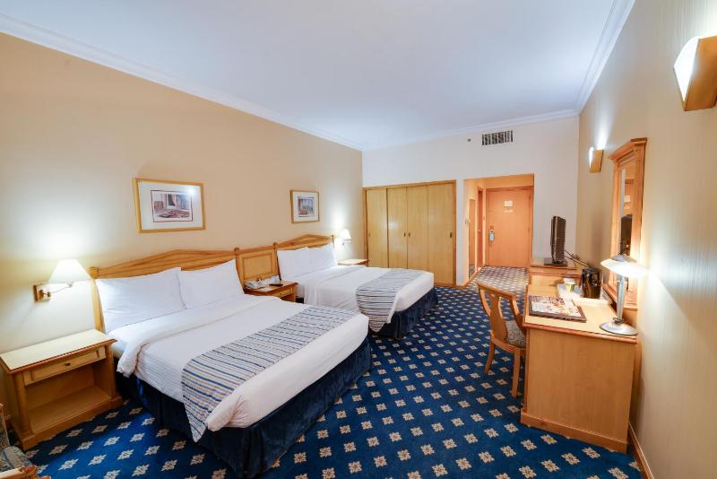 Standard Twin Room image 1