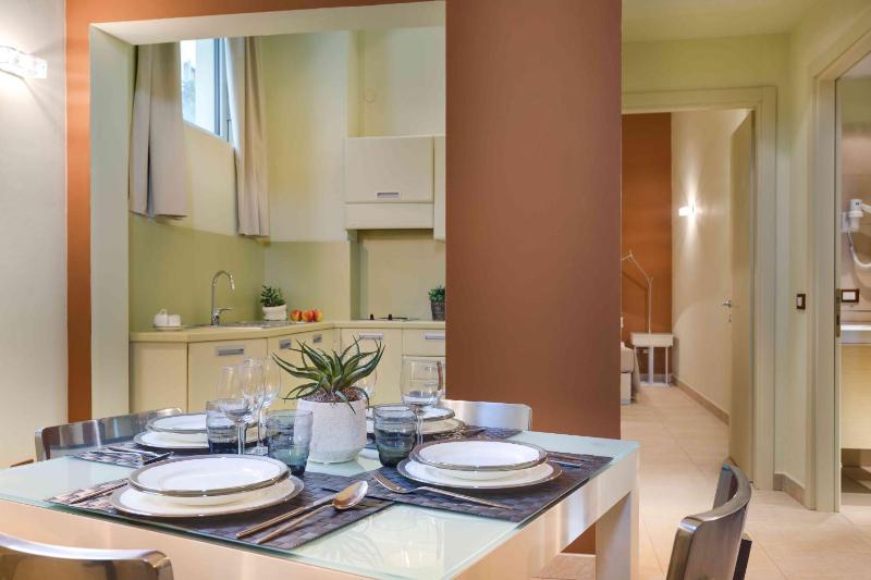 One-Bedroom Apartment image 4