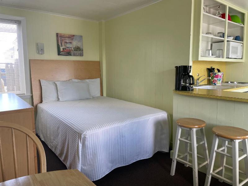 Motel #1 - Two Room Kitchenette  image 3