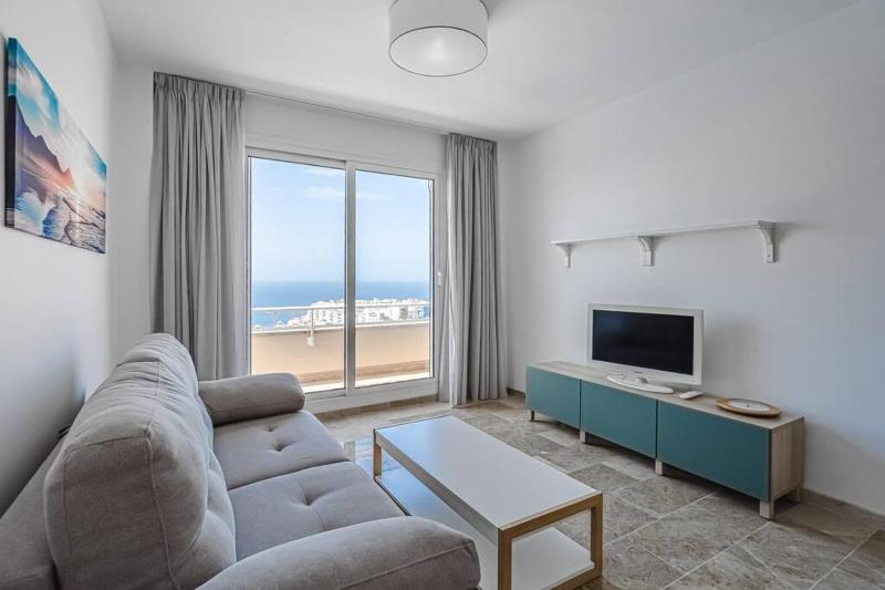 Amazing apartment with sea views and AC PA06 - image 25