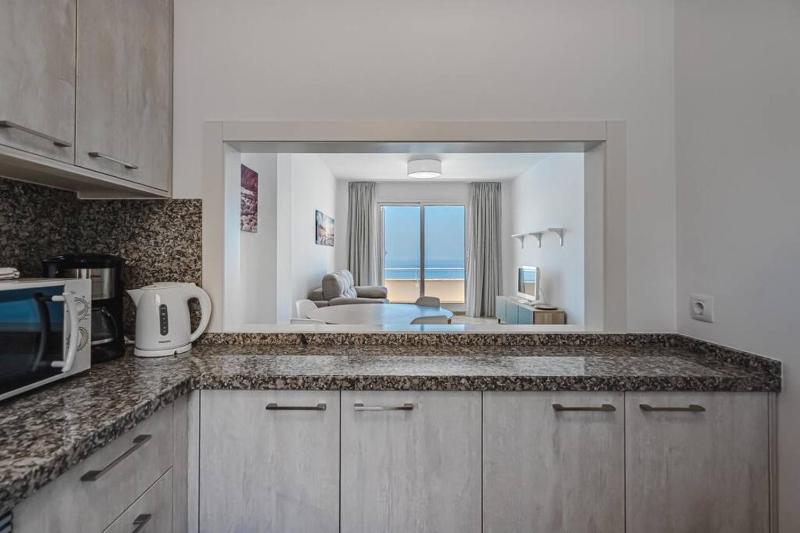 Amazing apartment with sea views and AC PA06 - image 30
