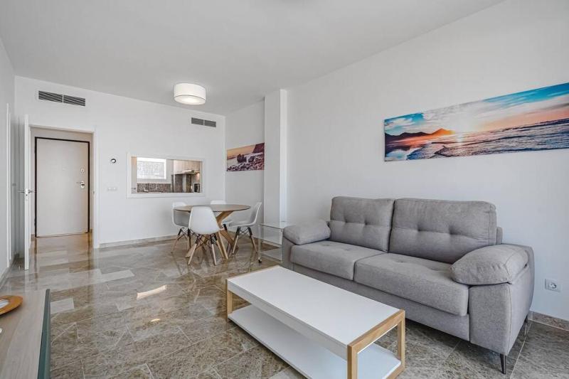 Amazing apartment with sea views and AC PA06 - image 7