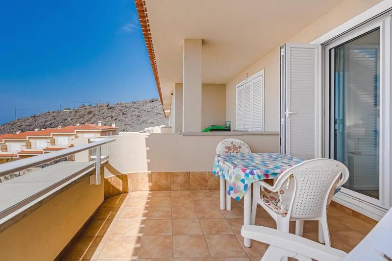 Amazing apartment with sea views and AC PA06 - image 21