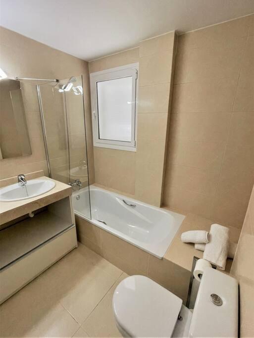 Wonderful Ocean View Townhouse! AC! Parking! PA01 - image 10