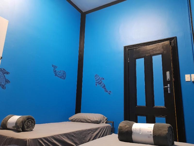 Ozi Inn Backpackers - Perth -Valid International Passport Required - image 7