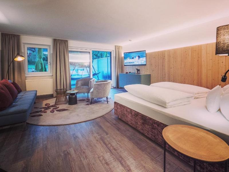 Suite with Terrace image 3