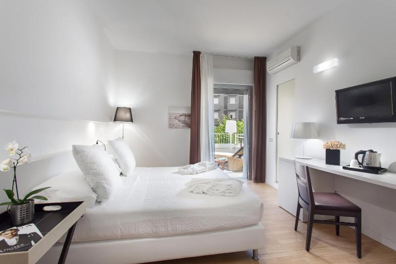 Junior Suite image 2