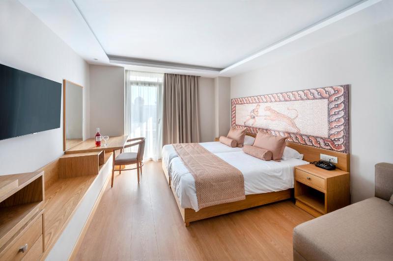 Maritina Hotel - image 12