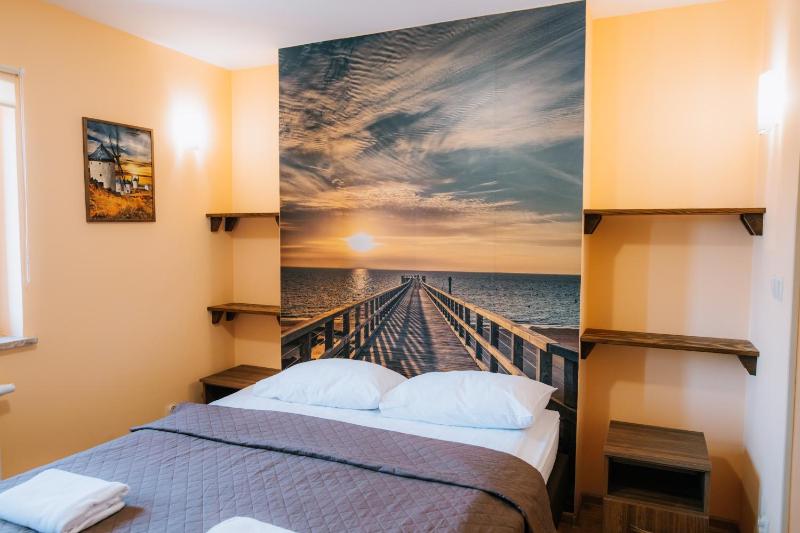 Deluxe Double Room with Shower image 2