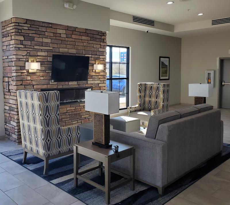 Comfort Suites Scottsdale Talking Stick Entertainment District - image 14