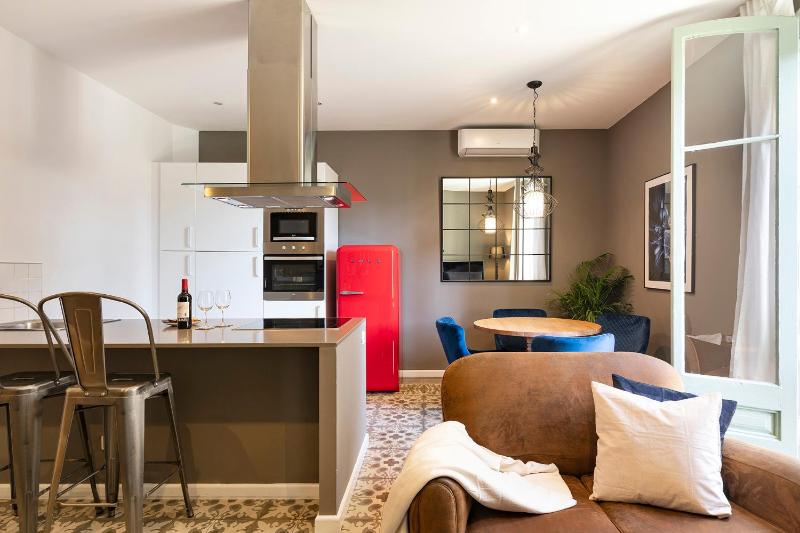 Central Suites Barcelona - image 5