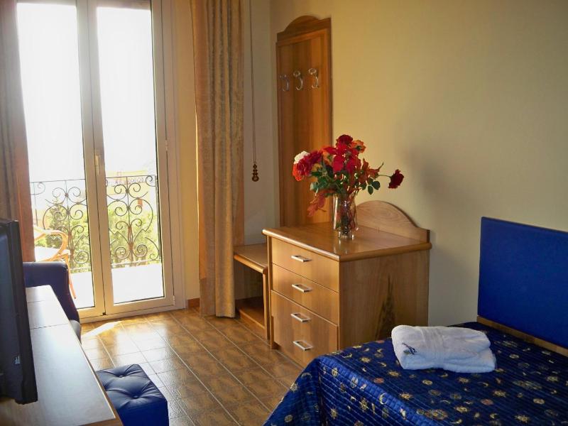 Taormina Park Hotel - image 18