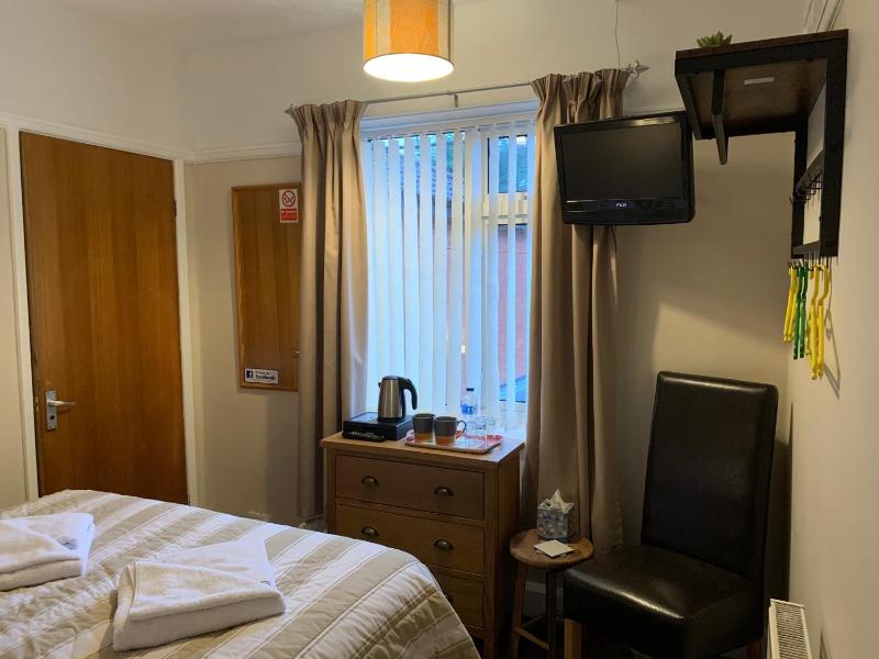Double Room image 2