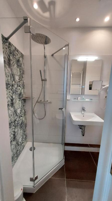 Single Room image 4