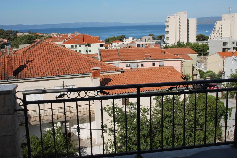 Apartment with Sea View image 3
