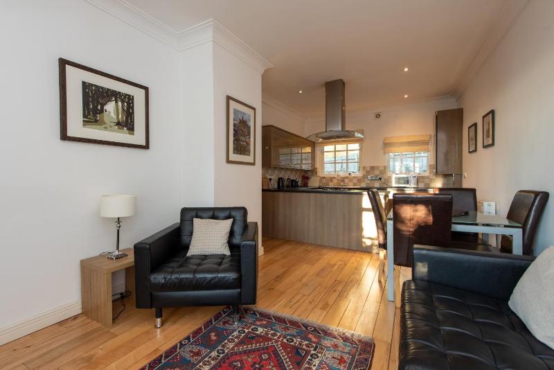 Apartment image 2