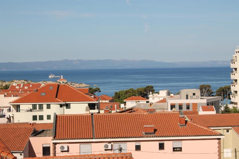 Apartment with Sea View image 3