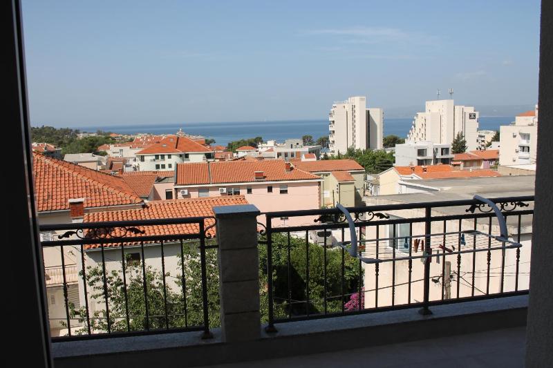 Apartment with Sea View image 4