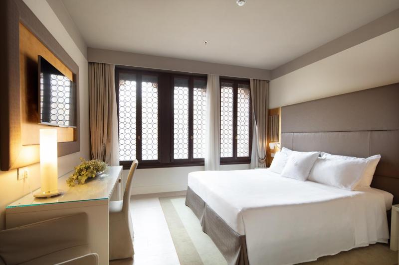 Premium Double or Twin Room image 3