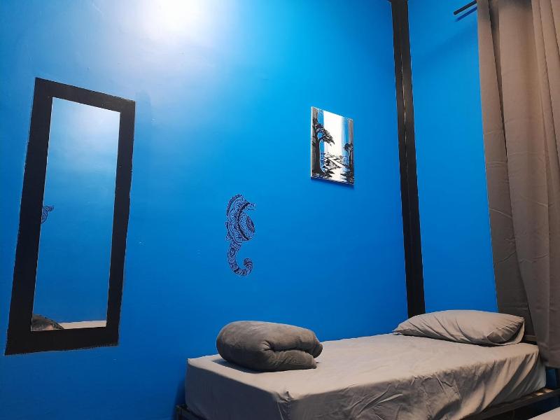 Ozi Inn Backpackers - Perth -Valid International Passport Required - image 3