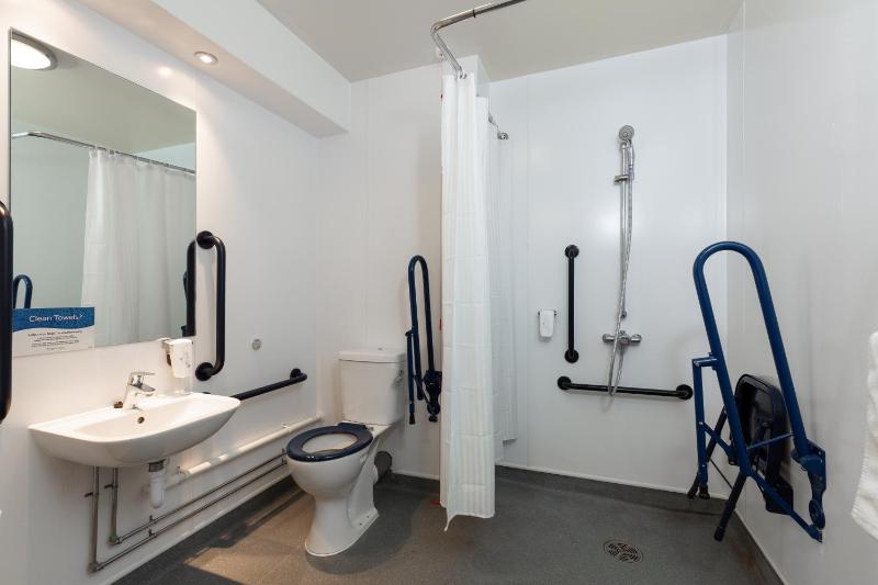 Double or Twin Room - Disability Access image 2