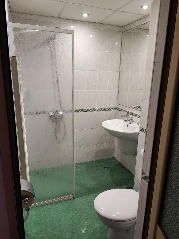 Single Room image 2