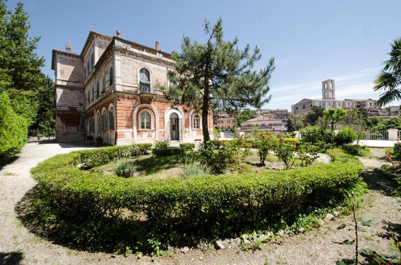 Hotel Iris - image 25